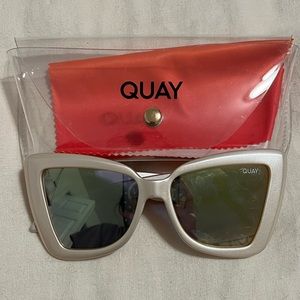 Quay Australia Chain Reaction Sunglasses
